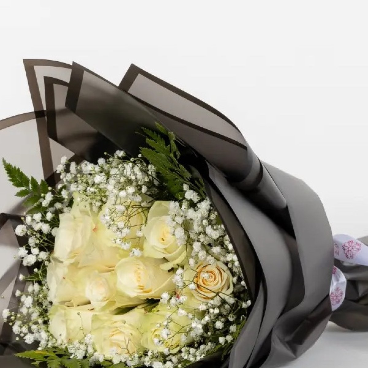 بوكيه ورد جوري ابيض